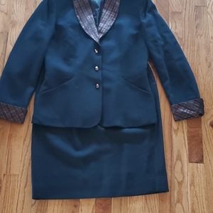 Womens 2 piece suit